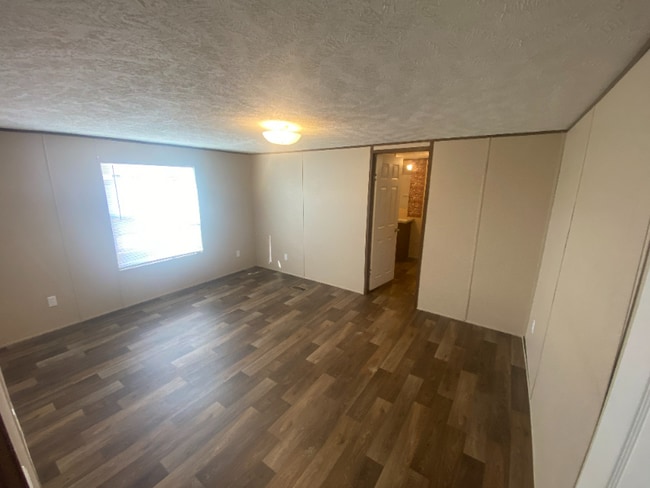 Building Photo - 604 Alexander Rd