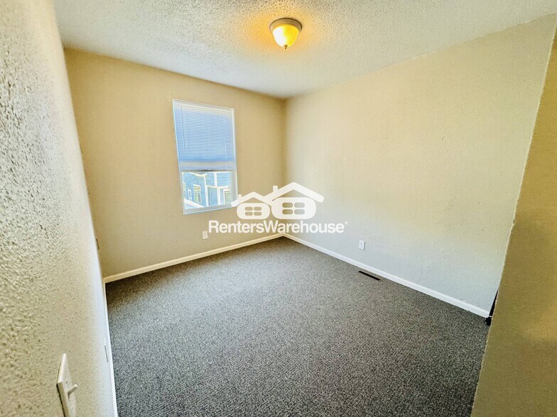 Building Photo - 1109 17th Ave N