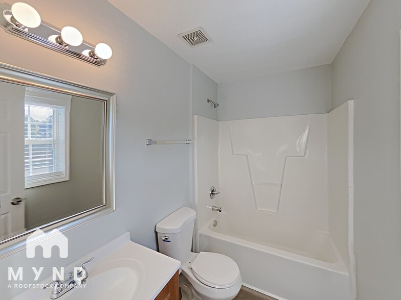 Building Photo - 4300 Windlass Ct