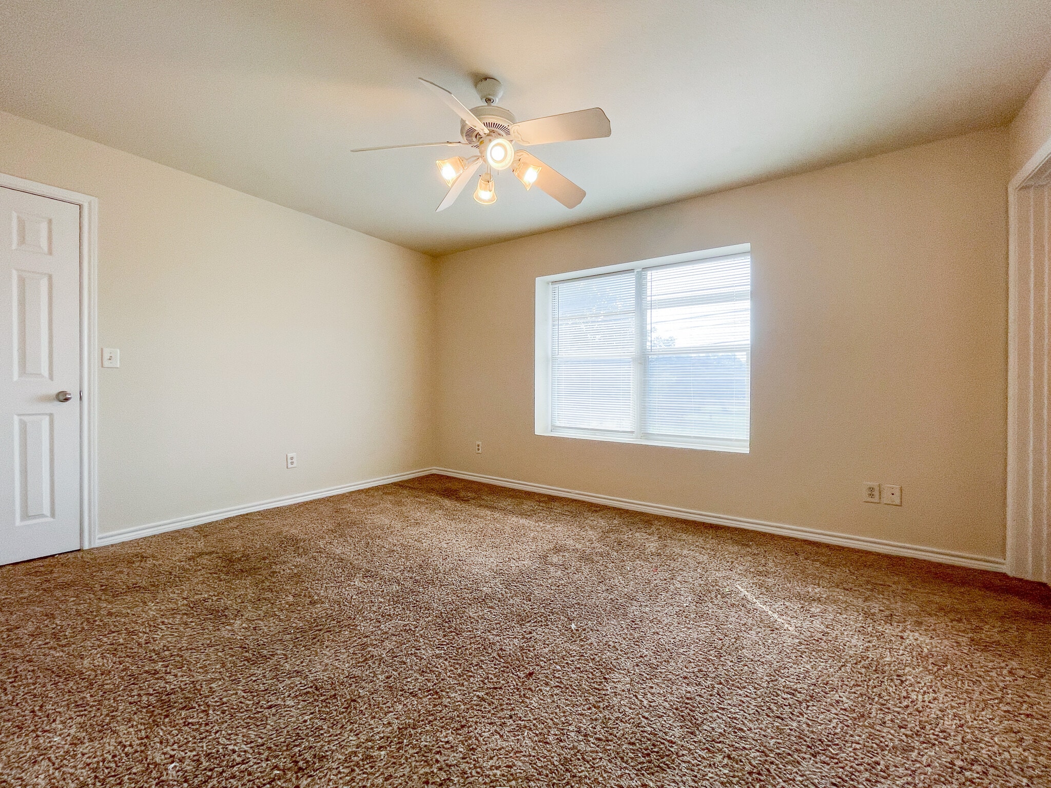 Building Photo - 309 Gurley Ln