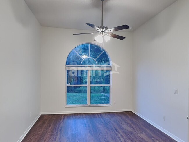 Building Photo - 12636 Enclave Dr