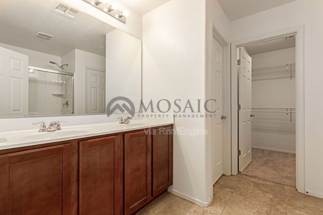 Building Photo - 40254 W Molly Ln