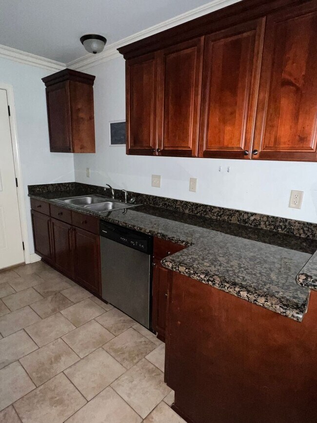 Building Photo - 514 Idlewild Dr