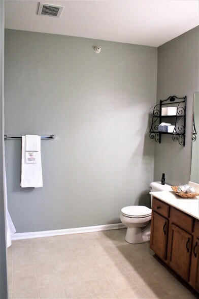 Building Photo - 4511 Twain Cir