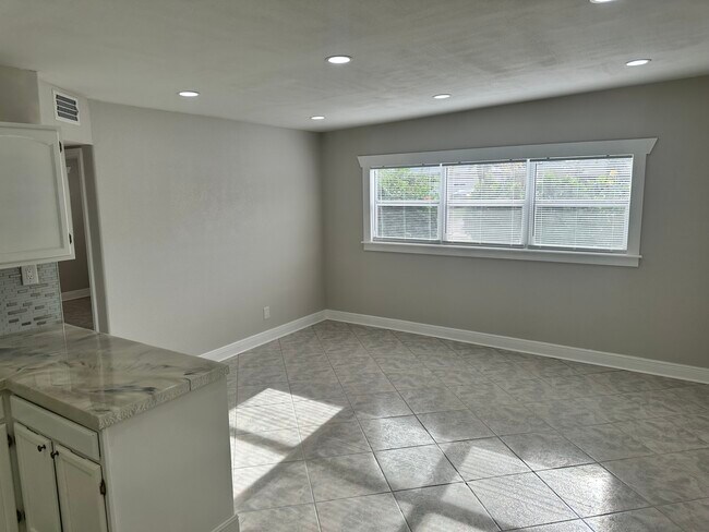 Building Photo - 5224 100th Way N