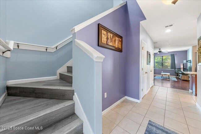 Building Photo - 1345 Lara Cir