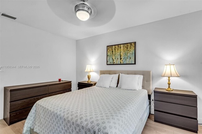 Building Photo - 3430 Torremolinos Ave