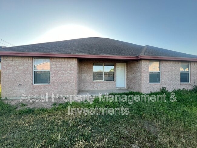 Building Photo - 3013 Constellation Dr