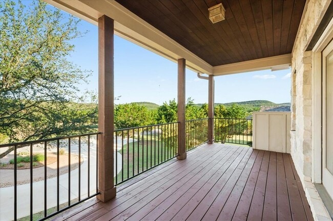 Building Photo - 625B Las Colinas Dr