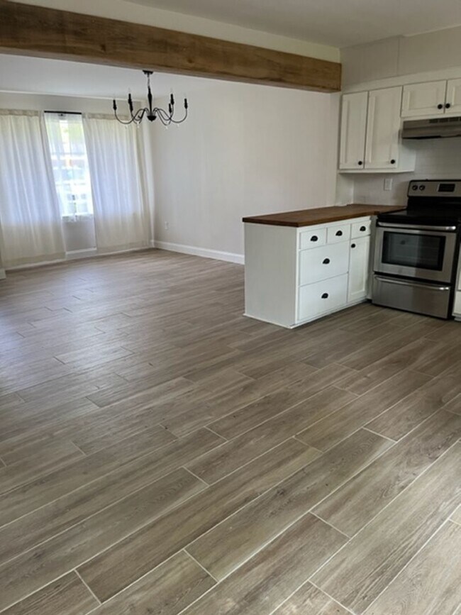 Building Photo - Renovated 3Br/2Bath Home in Magnolia Woods