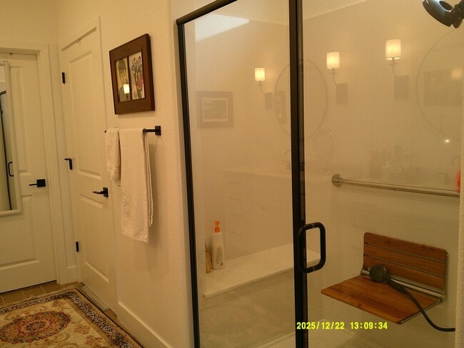 Building Photo - 2255 Lark Way