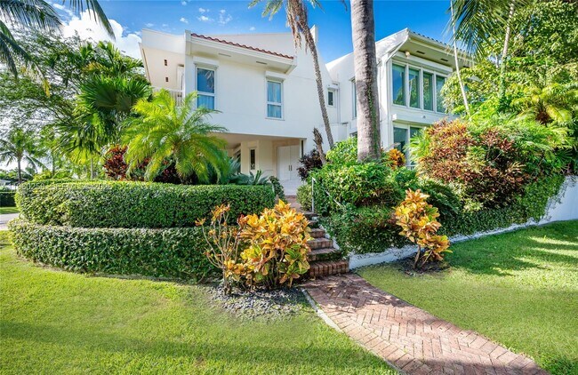 Building Photo - 650 Curtiswood Dr