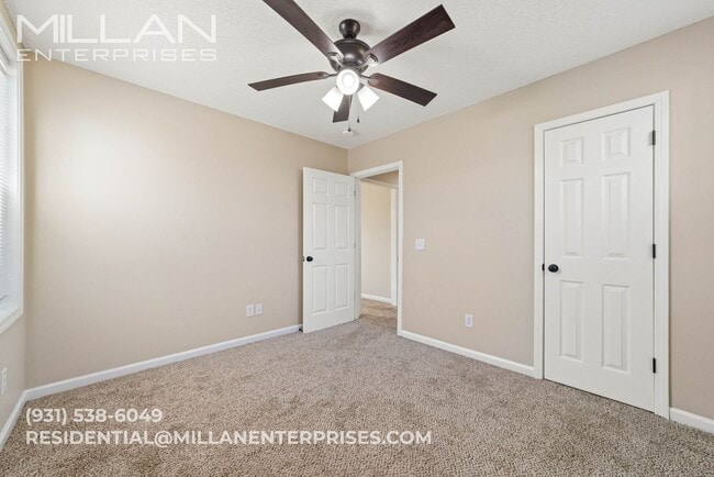 Building Photo - Charming Single Family Home Featuring Spacious Floor Plan and Eat-In Kitchen - Enjoy Your First M...