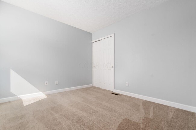 Building Photo - 1383 Pansy St