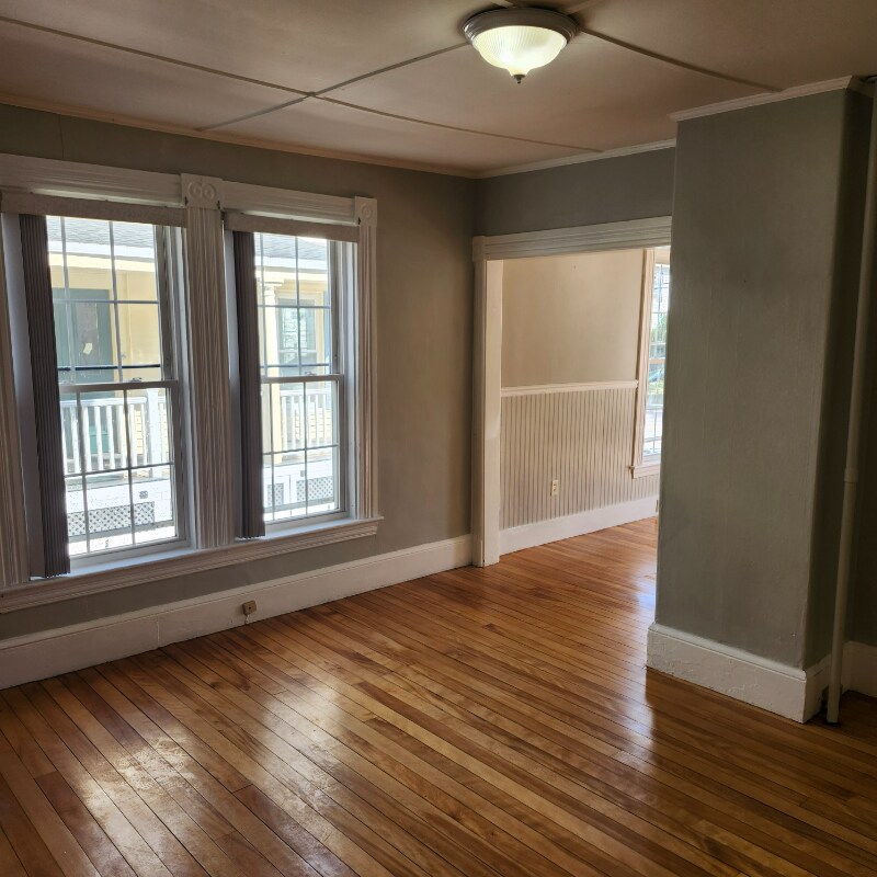 Building Photo - 50 Centre St