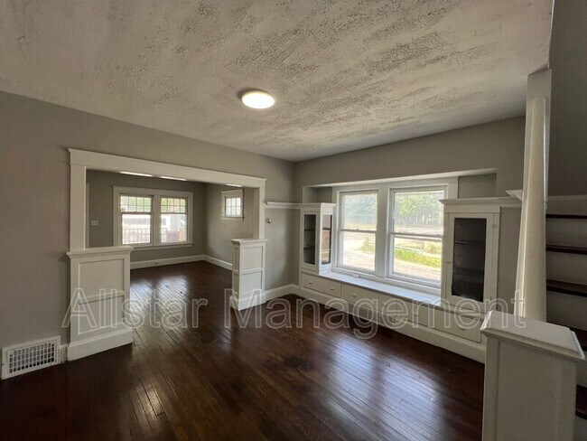 Building Photo - 8203 Denison Ave