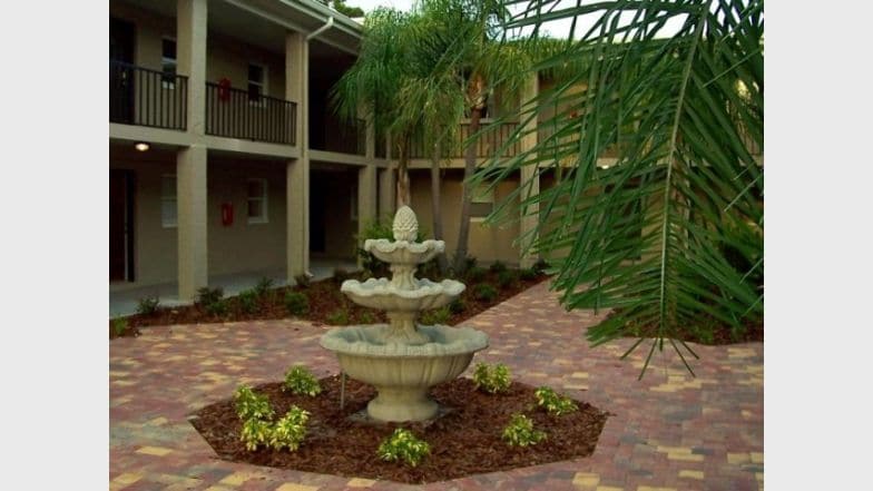 Primary Photo - Keystone Courtyard Apartments
