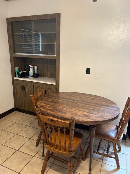 Kitchen - 9 Oakland Sq