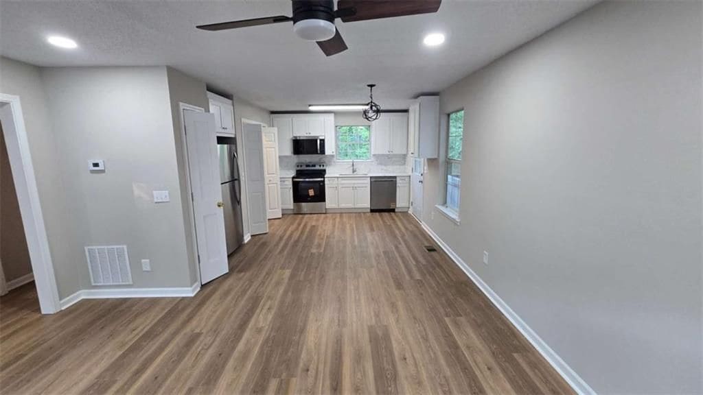 Building Photo - 3025 Mangum Dr