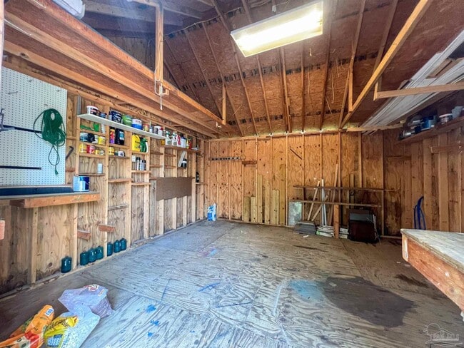 Building Photo - 2115 Summit Blvd