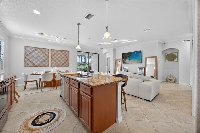 Building Photo - 6474 Willowshire Way