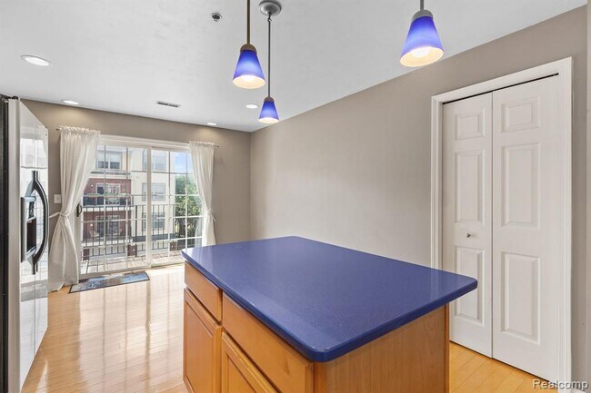 Building Photo - 3292 Newbury Pl