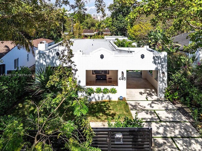 Building Photo - 445 NE 76th St