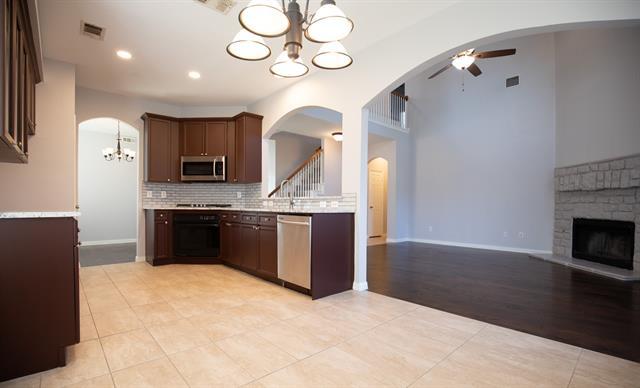 Building Photo - 2908 Pioneer Park Dr