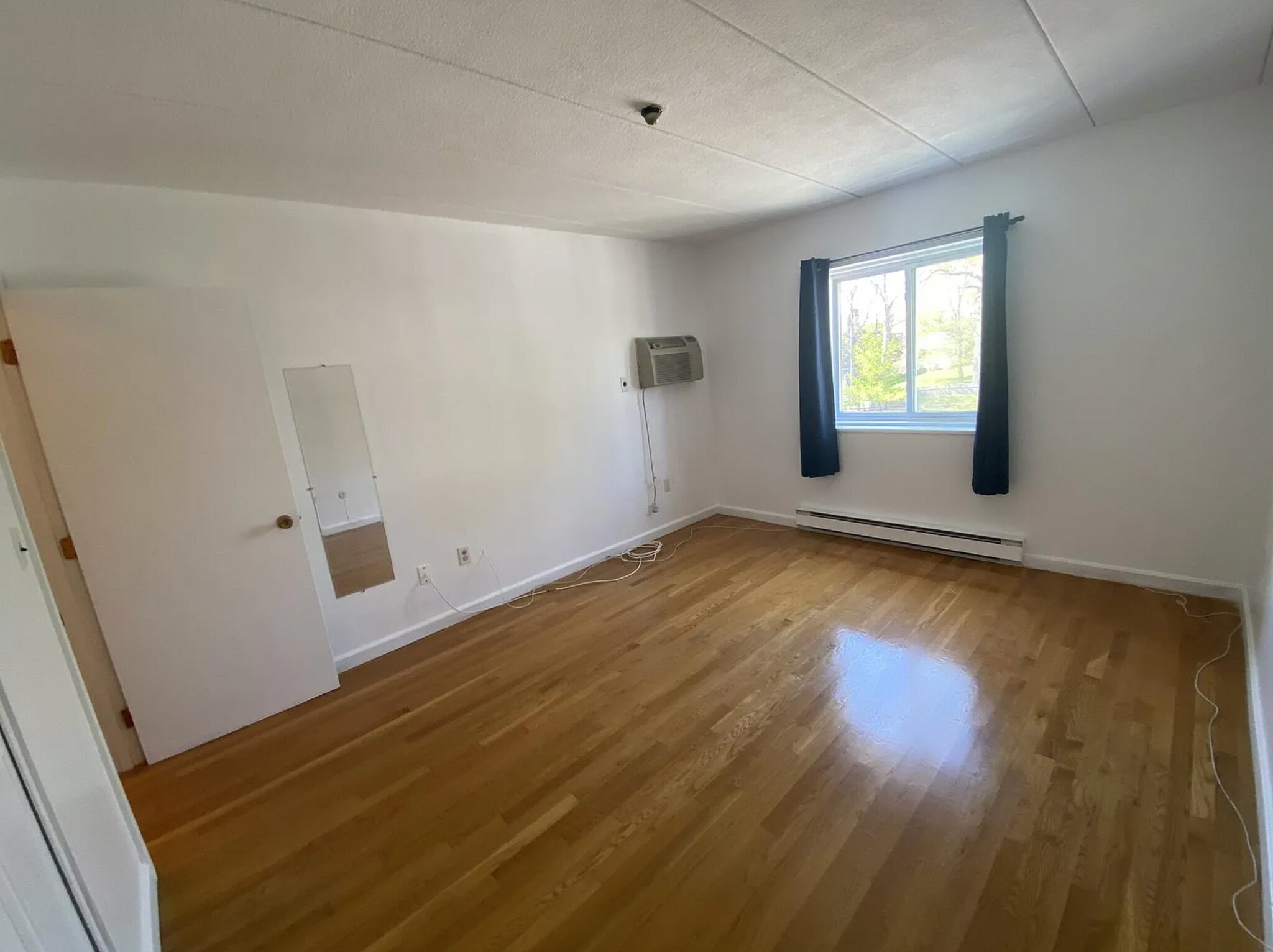 Building Photo - 179 Presidents Ln