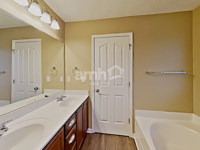 Building Photo - 4328 Pender Ct