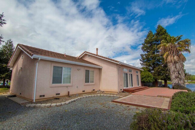 Building Photo - Lake California Home for Rent | Gated Community, Lake Access, Pool & Tennis Courts