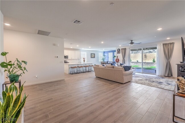 Building Photo - 6093 Avery Pointe St