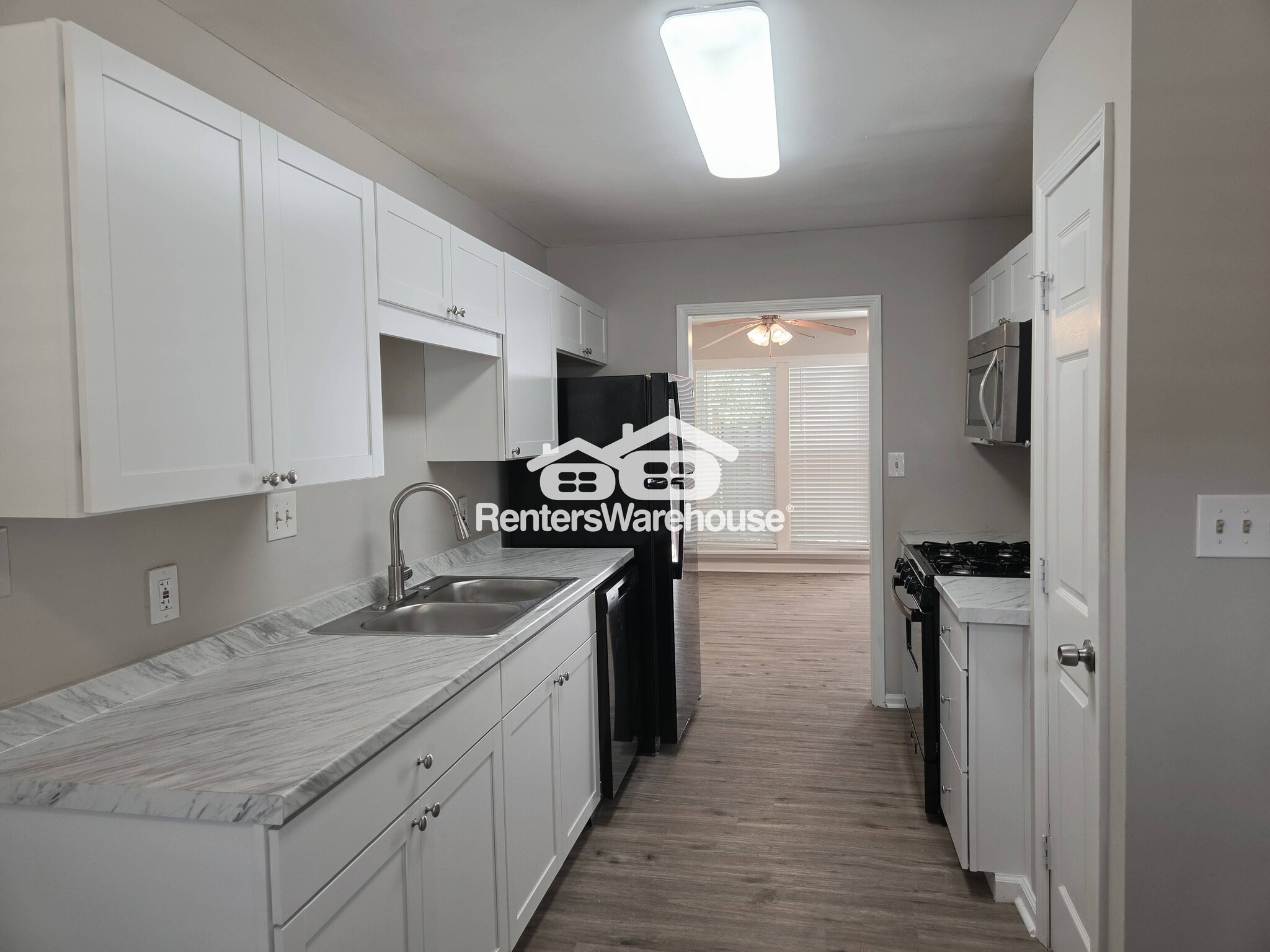 Building Photo - 4891 Jenny Dr