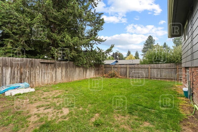 Building Photo - PC- 3251 North 7th Street - 4