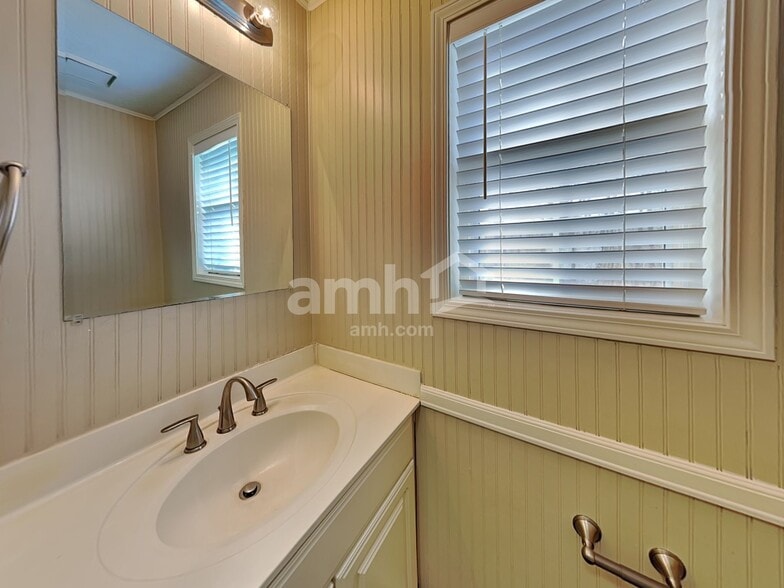 Building Photo - 1785 Summit Edge Cir