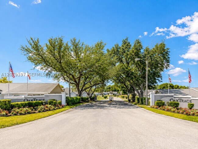 Building Photo - 10409 SW 85th Ct