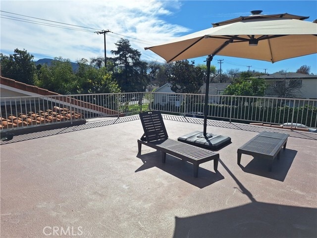 Building Photo - 302 N Griffith Park Dr