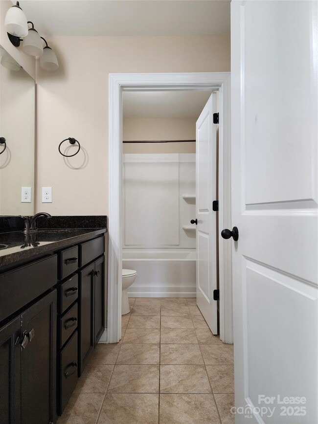 Building Photo - 1425 Skygrove Pl NW