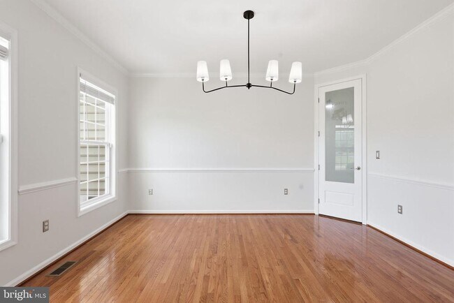 Building Photo - 320 Timber Mill Ln