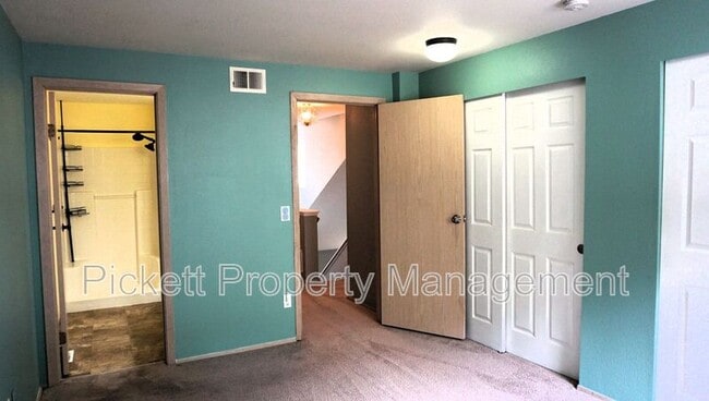 Building Photo - 12949 Granite Ln NW