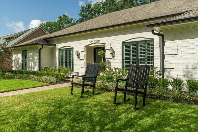 Building Photo - 815 Thornvine Ln