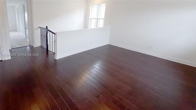 Building Photo - 8630 Lakeside Bnd