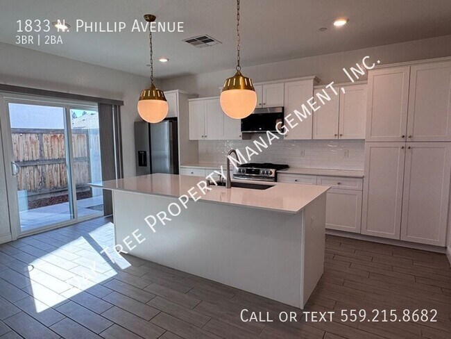 Building Photo - 1833 N Phillip Ave