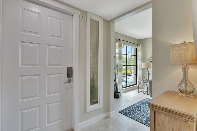 Building Photo - 16436 Timberlakes Dr