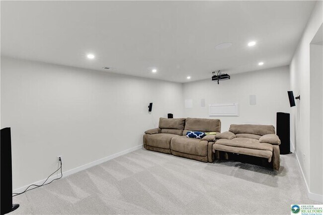 Building Photo - 8548 Lafayette Ln