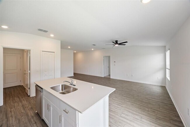 Building Photo - 1305 NW 48th Terrace
