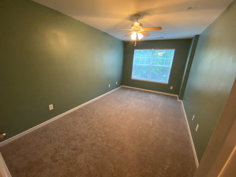 Building Photo - Room in Townhome on Coalinga Lane