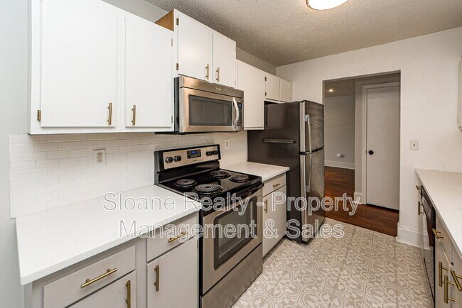 Building Photo - 1326 Battery Stevens Ct