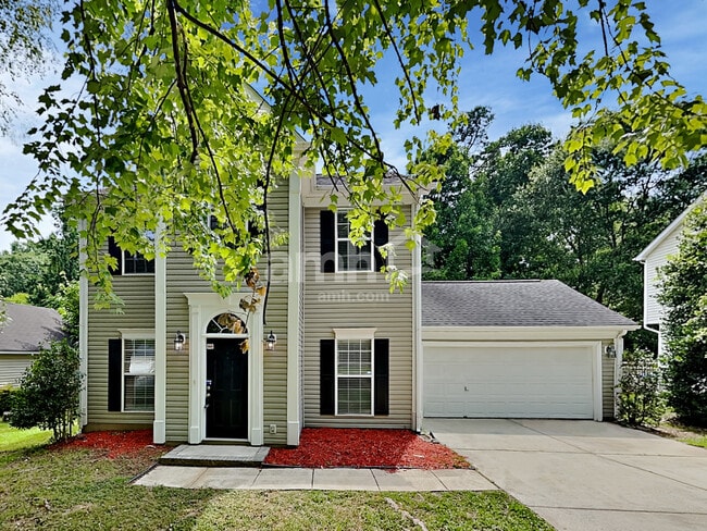 Building Photo - 1617 Oak Knoll Ln