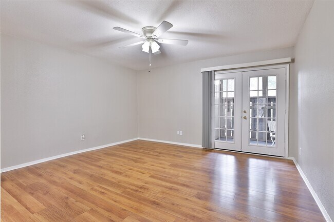 Building Photo - 5005 Georgi Ln